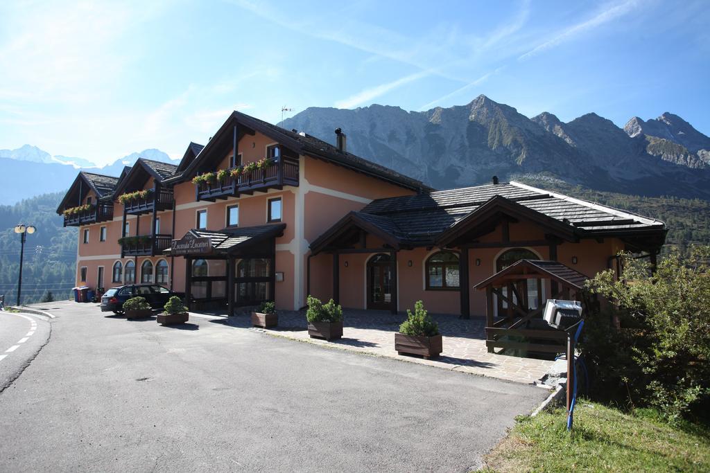 Locanda Locatori Tonalepass Exterior foto